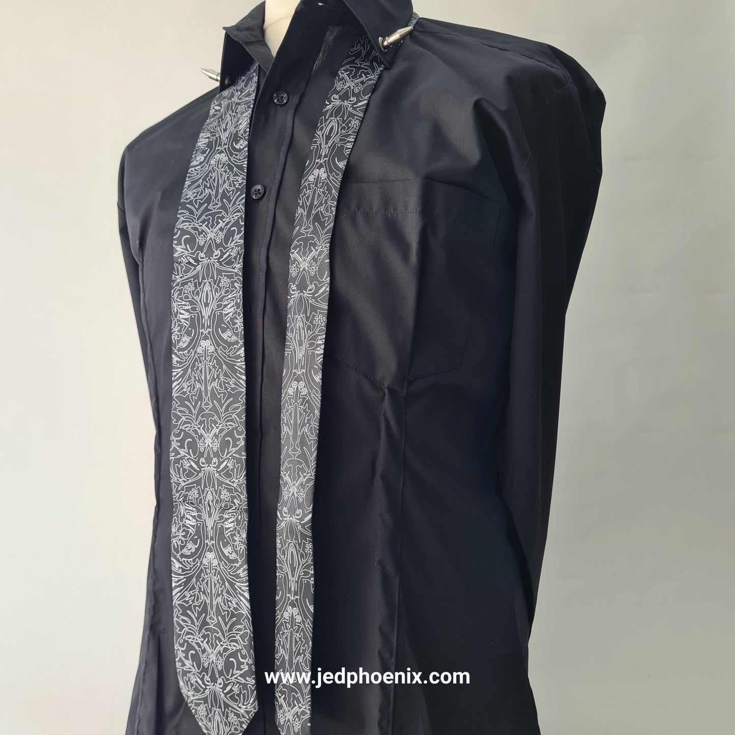 Kinky print neck tie