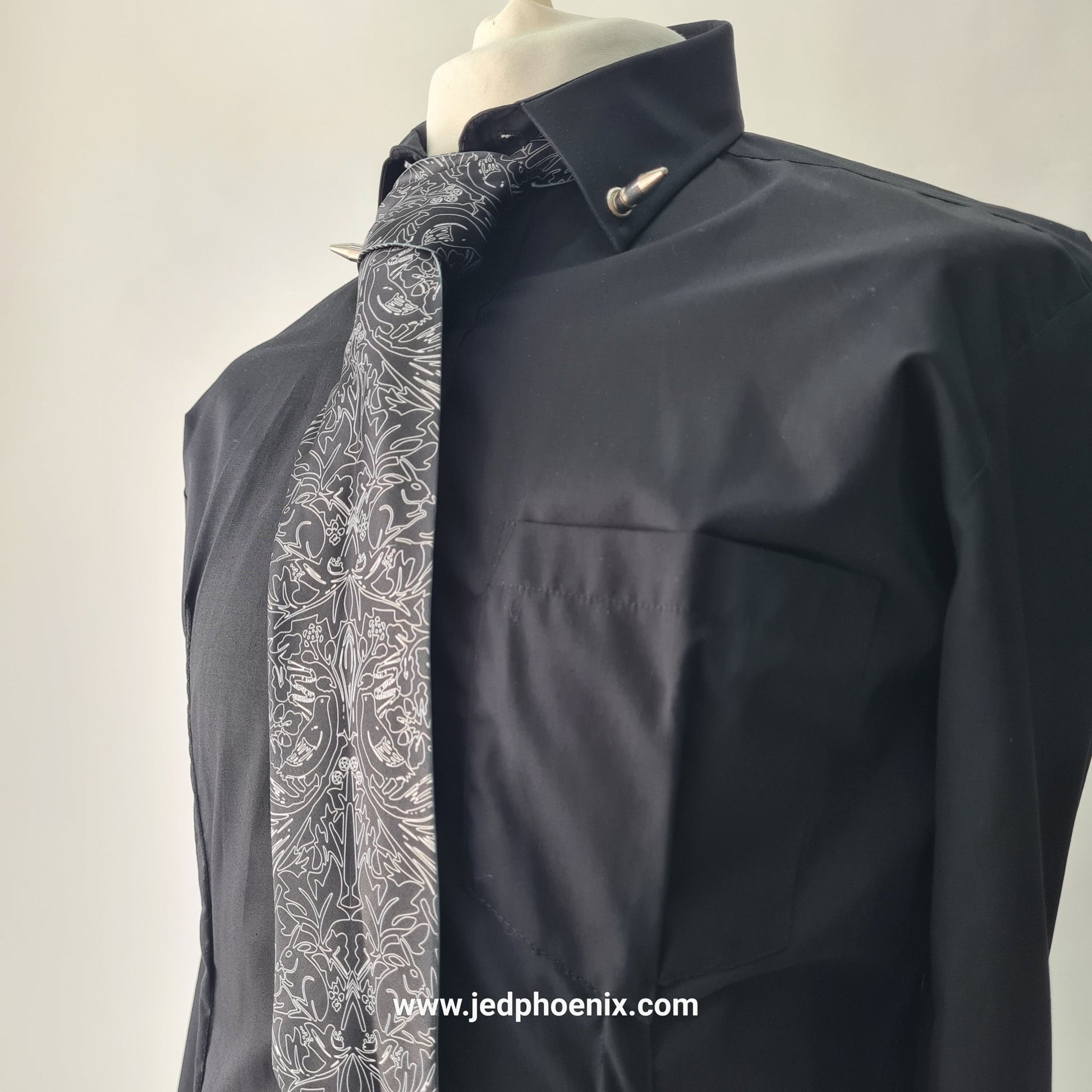 Kinky print neck tie